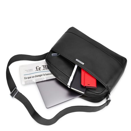 Borsa in pelle nera Moleskine Classic Match Messenger S