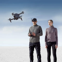 DJI FPV Combo - Drone con Visore First-Person View per Esperienza di Volo Immersiva
