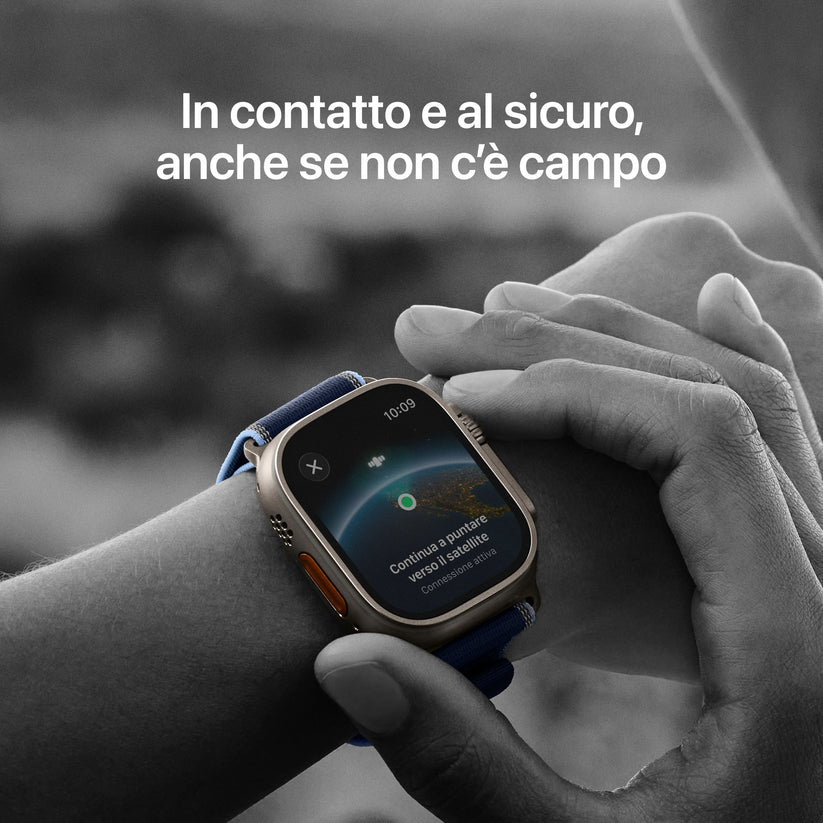 Apple_Watch_Ultra_3_49mm_LTE_Black_Titanium_Trail_Loop_Charcoal_PDP_Image_Position_4__ITIT