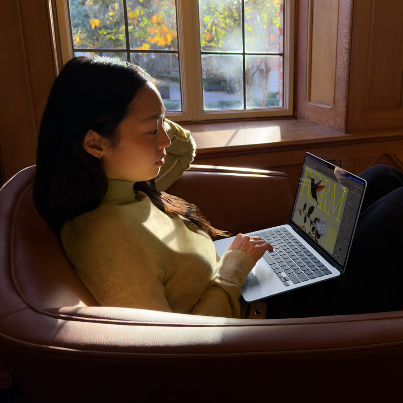MacBook_Air_13-in_M5_Starlight_PDP_Image_Position_7__ITIT