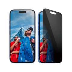 Vetrino PanzerGlass Privacy per iPhone 15 e iPhone 16