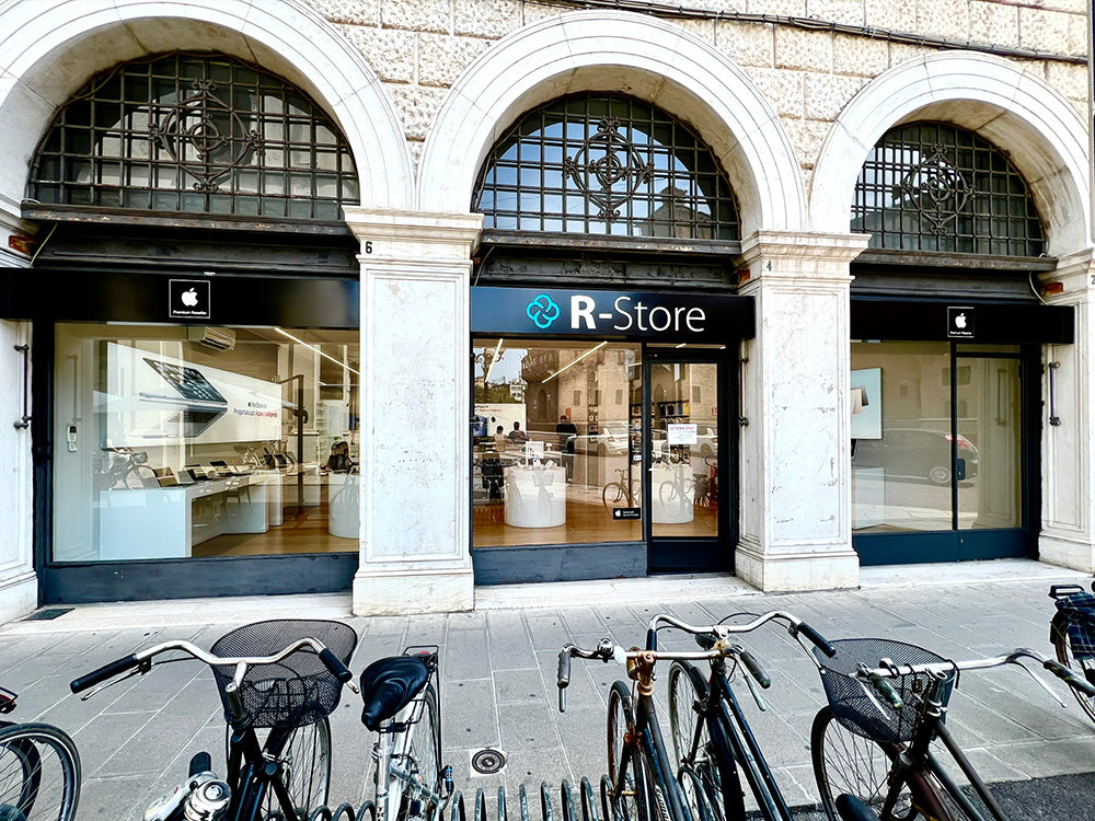 R-Store (ex Juice) Ferrara Foto 1
