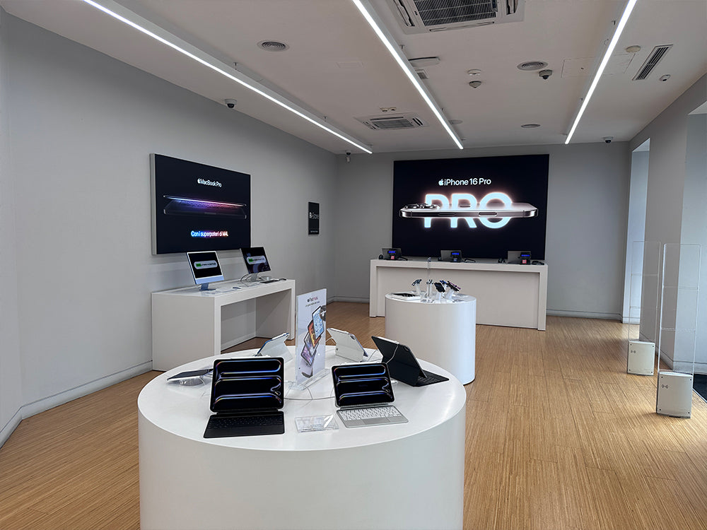 R-Store Roma Appio Foto 2