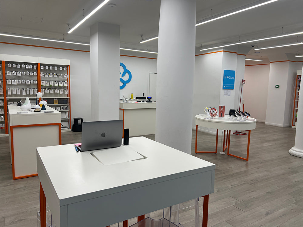 R-Store (ex Juice) Sondrio Foto 2