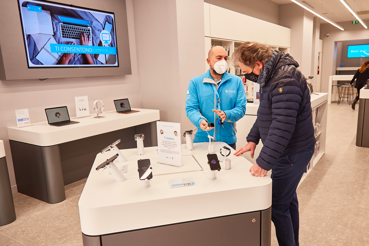 Service Desk Specialist - Napoli